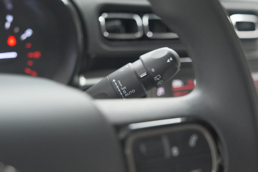 Citroën C3 PureTech 110 EAT6 Max | Apple Carplay | Parkeersensoren | Climate Control | 16 Inch Lichtmetalen Velgen