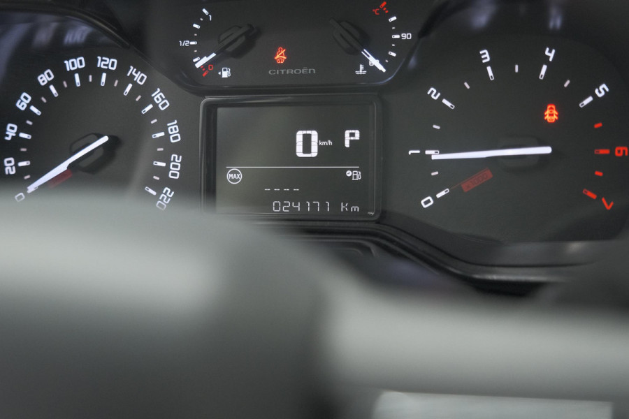 Citroën C3 PureTech 110 EAT6 Max | Apple Carplay | Parkeersensoren | Climate Control | 16 Inch Lichtmetalen Velgen