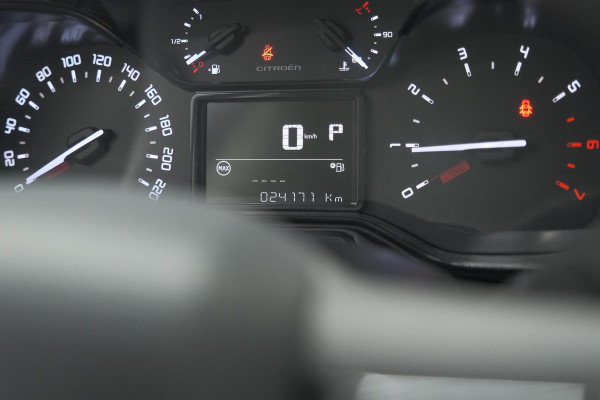 Citroën C3 PureTech 110 EAT6 Max | Apple Carplay | Parkeersensoren | Climate Control | 16 Inch Lichtmetalen Velgen