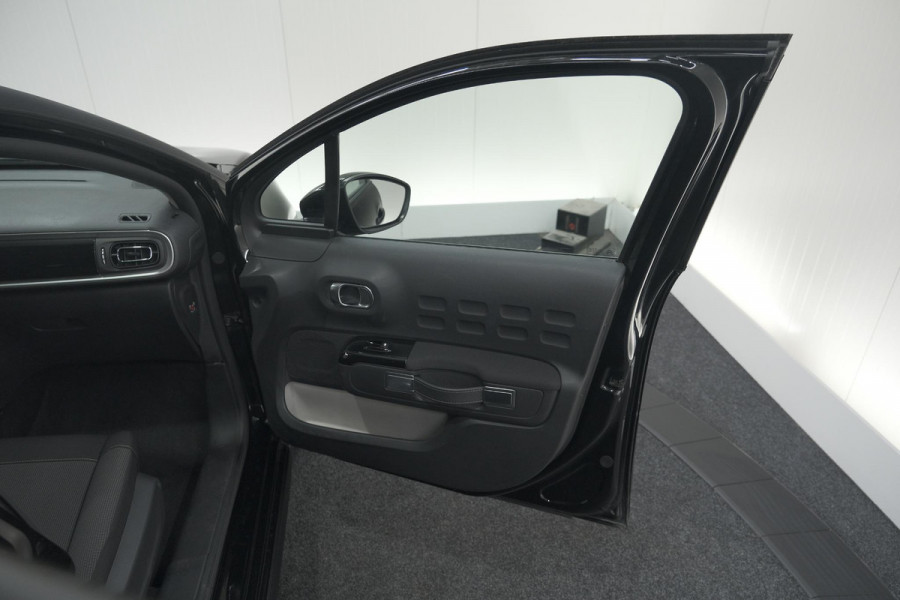 Citroën C3 PureTech 110 EAT6 Max | Apple Carplay | Parkeersensoren | Climate Control | 16 Inch Lichtmetalen Velgen