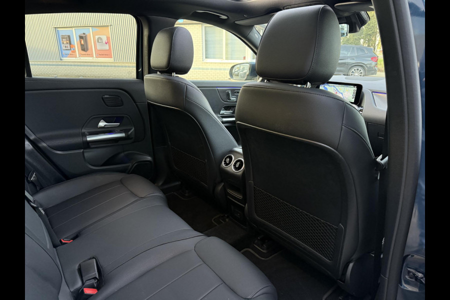 Mercedes-Benz EQA 250 Business Sol. Luxury 67 kWh | Panorama | Memory | Sfeer Verlichting | 360 Camera |