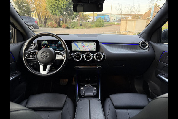 Mercedes-Benz EQA 250 Business Sol. Luxury 67 kWh | Panorama | Memory | Sfeer Verlichting | 360 Camera |