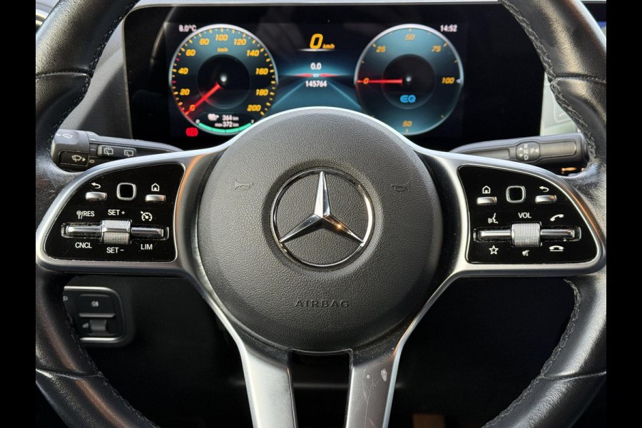 Mercedes-Benz EQA 250 Business Sol. Luxury 67 kWh | Panorama | Memory | Sfeer Verlichting | 360 Camera |