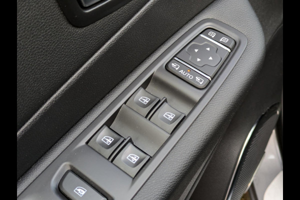 Renault Captur 1.2 TCe 120PK|Bose|Camera|Blindspot|Stoelverwarming|Climate-Control|Navi|Keyless-Entry/Go