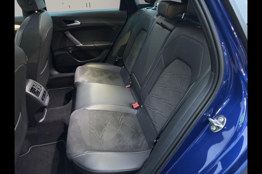 Seat Leon Sportstourer 1.4 TSI eHybrid PHEV FR XCELLENCE | Panoramadak | Camera | Sfeerverlichting | Geheugen |