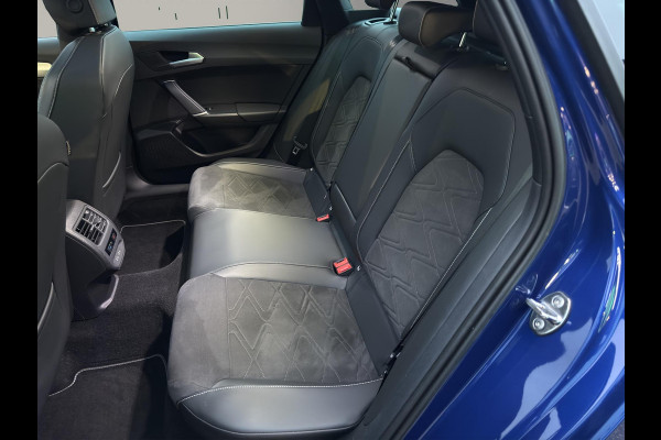 Seat Leon Sportstourer 1.4 TSI eHybrid PHEV FR XCELLENCE | Panoramadak | Camera | Sfeerverlichting | Geheugen |