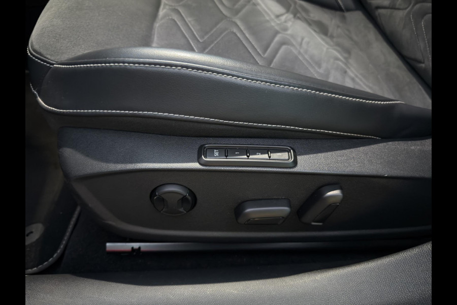 Seat Leon Sportstourer 1.4 TSI eHybrid PHEV FR XCELLENCE | Panoramadak | Camera | Sfeerverlichting | Geheugen |