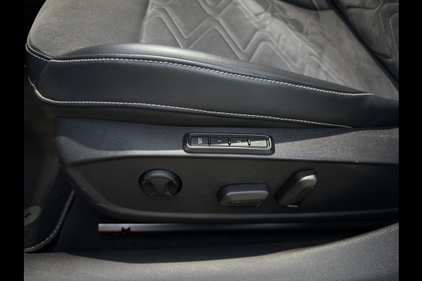 Seat Leon Sportstourer 1.4 TSI eHybrid PHEV FR XCELLENCE | Panoramadak | Camera | Sfeerverlichting | Geheugen |