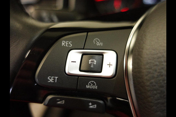 Volkswagen Polo 1.0 TSI Highline DSG-7 Aut. Executive 17" Velgen Navigatie Carplay Adaptive Cruise Control Airco Climatronic DAB+