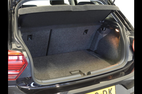 Volkswagen Polo 1.0 TSI Highline DSG-7 Aut. Executive 17" Velgen Navigatie Carplay Adaptive Cruise Control Airco Climatronic DAB+