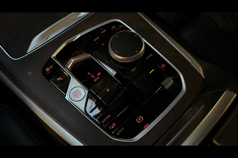 BMW X7 XDrive40i M-Sport|Softclose|Keyless|HUD|7Pers.|Skylounge|360 CAM|Dealer Onderhouden|Garantie 2028|Standkachel|