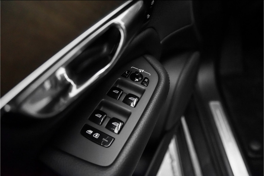 Volvo XC90 2.0 T8 Recharge AWD Inscription 7-Pers Trekhaak H/K Keyless