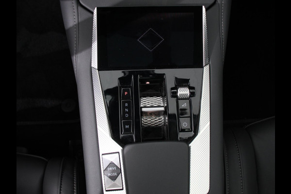 DS DS 4 1.2 PureTech Automaat Rivoli Cross | Panoramadak | Focal Audio | Full LED | Leder | 360 Camera | Adaptive Cruise | Head Up Display |