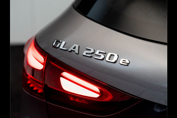 Mercedes-Benz GLA GLA 250 e AMG Line | NIGHT | Pano | Memory | HUD