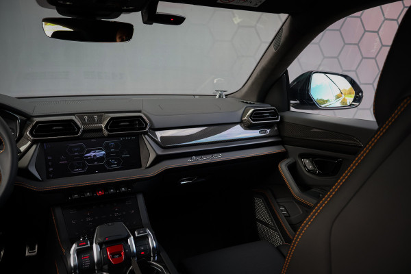 Lamborghini Urus SE 4.0 V8 Hybrid | AKRAPOVIC | FULL PPF | B&O ADVANCED | ACC |