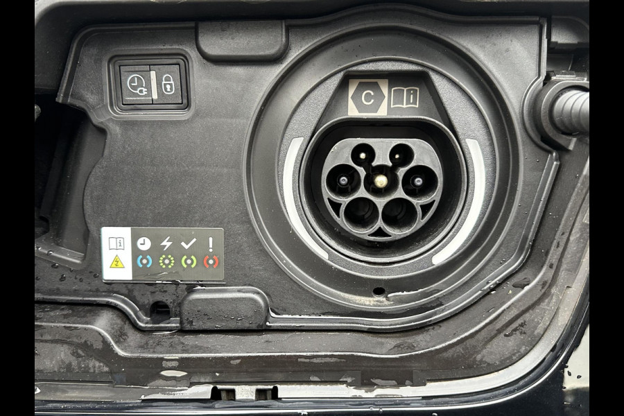 Peugeot 3008 1.6 HYbrid 225 Allure Pack Business VAN: €30.900,- VOOR: €26.877,- UW EINDEJAARSVOORDEEL: €4.023,-  | ALLURE PACK | APPLE CARPLAY/ANDROID AUTO | ADAPTIVE CRUISE CONTROL | ACHTERUITRIJCAMERA | NAVIGATIE |