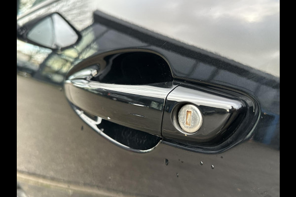 Peugeot 3008 1.6 HYbrid 225 Allure Pack Business VAN: €30.900,- VOOR: €26.877,- UW EINDEJAARSVOORDEEL: €4.023,-  | ALLURE PACK | APPLE CARPLAY/ANDROID AUTO | ADAPTIVE CRUISE CONTROL | ACHTERUITRIJCAMERA | NAVIGATIE |