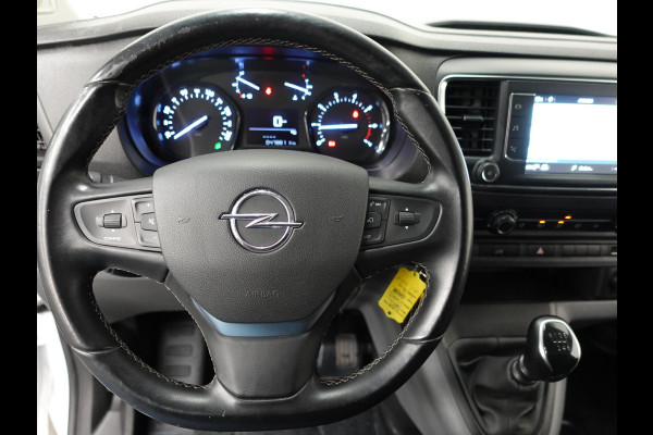 Opel Vivaro 1.5 CDTI L3H1 Edition Navigatie Cruise control Camera Airco Trekhaak 3Zits