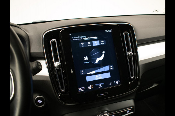 Volvo XC40 1.5 T4 Recharge Inscription Expression (APPLE CARPLAY,NAVI,LED,HARMAN/KARDON,SPORTSTOELEN,TREKHAAK,360 VIEW,CAMERA,PDC)