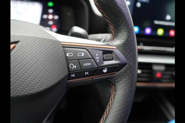 CUPRA Leon 1.4 e-Hybrid VZ Plug In Hybrid 245pk Dealer O.H PHEV | Keyless | Cruise Control | Lederen Sportstoelen Verwarmd | Navigatie | Virtual | Front & Lane Assist | Sportstuur Verwarmd | Sfeerverlichting | DAB | 19"L.M |
