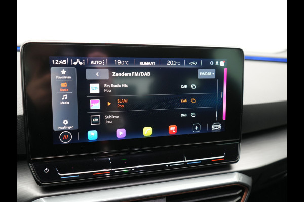 CUPRA Leon 1.4 e-Hybrid VZ Plug In Hybrid 245pk Dealer O.H PHEV | Keyless | Cruise Control | Lederen Sportstoelen Verwarmd | Navigatie | Virtual | Front & Lane Assist | Sportstuur Verwarmd | Sfeerverlichting | DAB | 19"L.M |