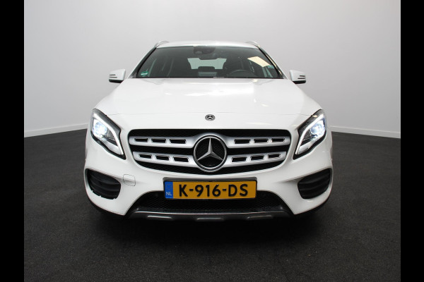Mercedes-Benz GLA 200 Automaat Premium Plus | AMG Velgen | Climate control | Cruise control | Navigatie | Parkeersensoren | Achteruitrijcamera | Lichtmetalen velgen | Radio | LED | Voorstoelen verwarmd | Apple Carplay/ Android Auto