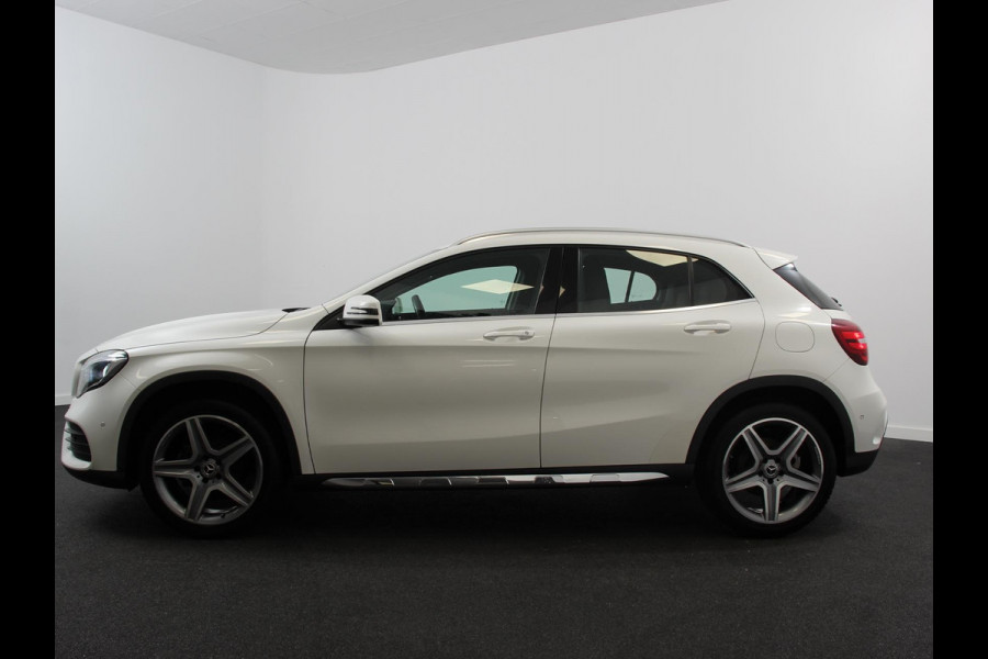 Mercedes-Benz GLA 200 Automaat Premium Plus | AMG Velgen | Climate control | Cruise control | Navigatie | Parkeersensoren | Achteruitrijcamera | Lichtmetalen velgen | Radio | LED | Voorstoelen verwarmd | Apple Carplay/ Android Auto