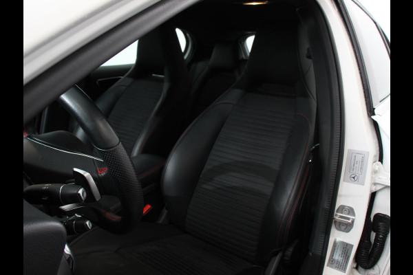 Mercedes-Benz GLA 200 Automaat Premium Plus | AMG Velgen | Climate control | Cruise control | Navigatie | Parkeersensoren | Achteruitrijcamera | Lichtmetalen velgen | Radio | LED | Voorstoelen verwarmd | Apple Carplay/ Android Auto