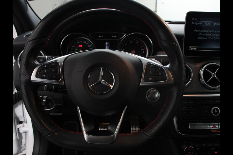 Mercedes-Benz GLA 200 Automaat Premium Plus | AMG Velgen | Climate control | Cruise control | Navigatie | Parkeersensoren | Achteruitrijcamera | Lichtmetalen velgen | Radio | LED | Voorstoelen verwarmd | Apple Carplay/ Android Auto