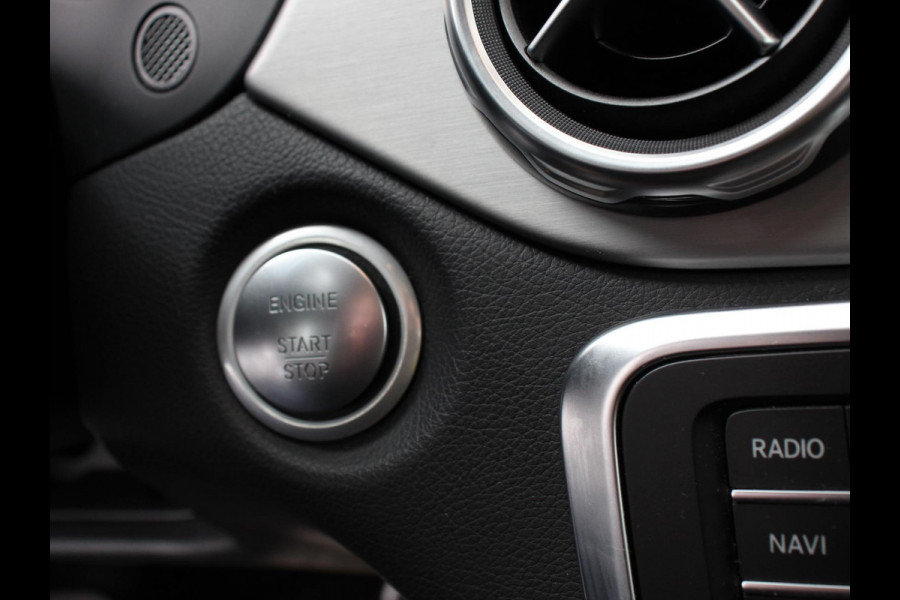 Mercedes-Benz GLA 200 Automaat Premium Plus | AMG Velgen | Climate control | Cruise control | Navigatie | Parkeersensoren | Achteruitrijcamera | Lichtmetalen velgen | Radio | LED | Voorstoelen verwarmd | Apple Carplay/ Android Auto