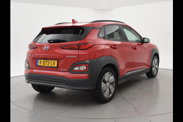 Hyundai Kona EV 64 kWh PREMIUM SKY 100% SOH + SCHUIFDAK | LEDER | STOELVENTILATIE | HEAD-UP | ADAPTIVE CRUISE | STUURVERW.