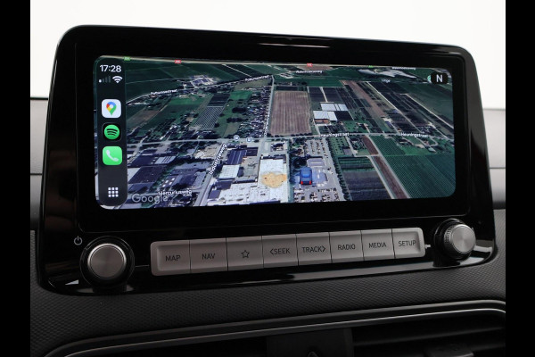 Hyundai Kona EV 64 kWh PREMIUM SKY 100% SOH + SCHUIFDAK | LEDER | STOELVENTILATIE | HEAD-UP | ADAPTIVE CRUISE | STUURVERW.