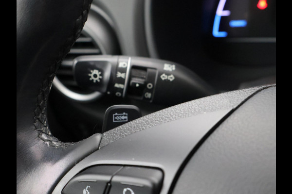 Hyundai Kona EV 64 kWh PREMIUM SKY 100% SOH + SCHUIFDAK | LEDER | STOELVENTILATIE | HEAD-UP | ADAPTIVE CRUISE | STUURVERW.