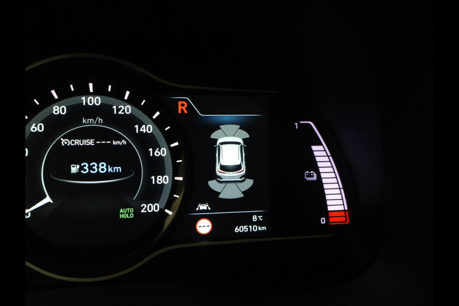 Hyundai Kona EV 64 kWh PREMIUM SKY 100% SOH + SCHUIFDAK | LEDER | STOELVENTILATIE | HEAD-UP | ADAPTIVE CRUISE | STUURVERW.