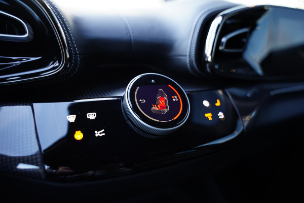 Ferrari Purosangue 6.5 V12