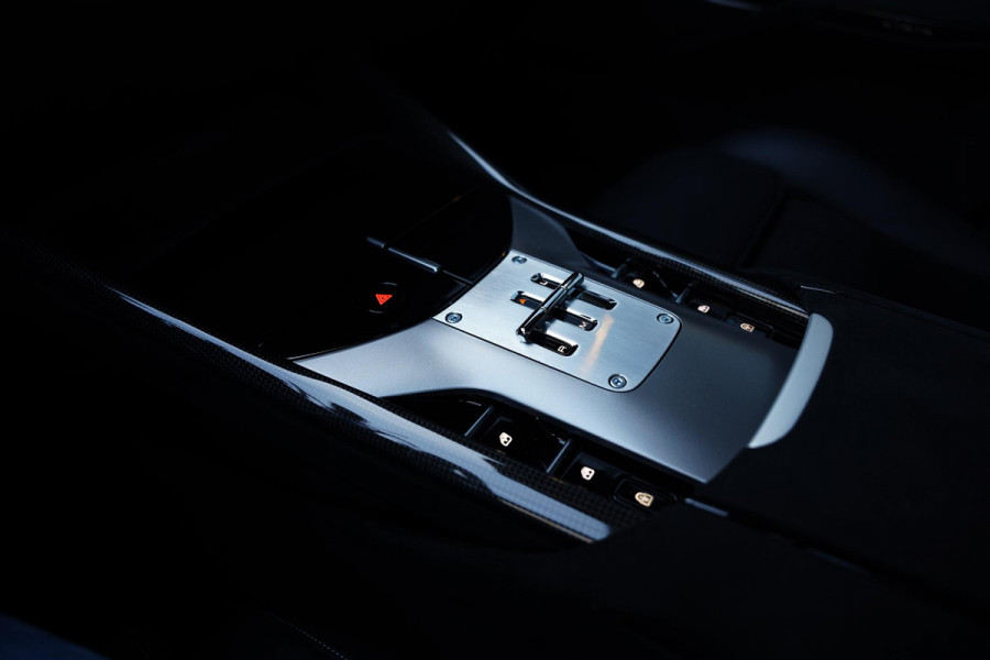 Ferrari Purosangue 6.5 V12