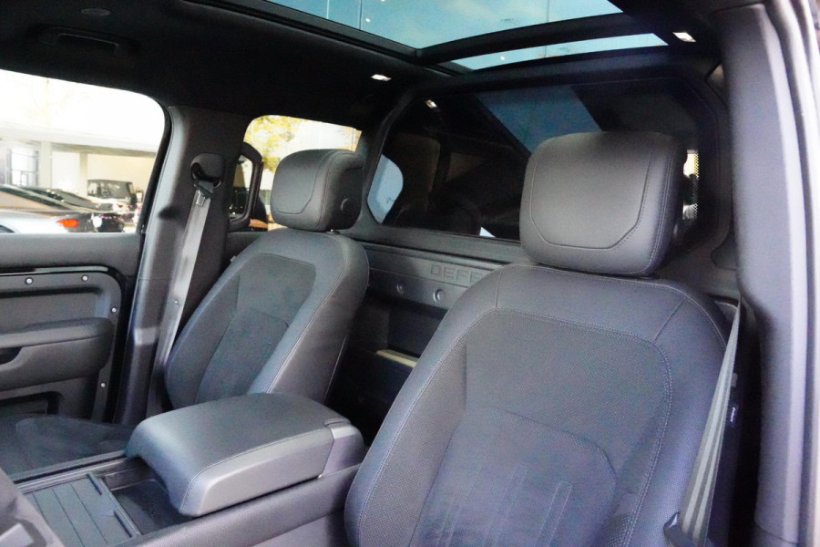 Land Rover Defender 110 P 525 V8 Carpathian Edition EX BTW Grijs Kenteken