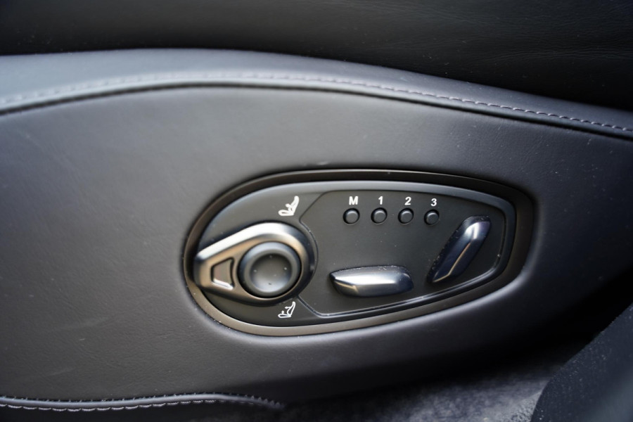 Aston Martin Dbx 4.0 V8 707 Carbon