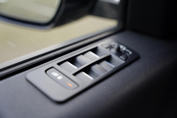 Land Rover Discovery Sport P300 E R-Dynamic HSE Panoramadak Meridian Head Up