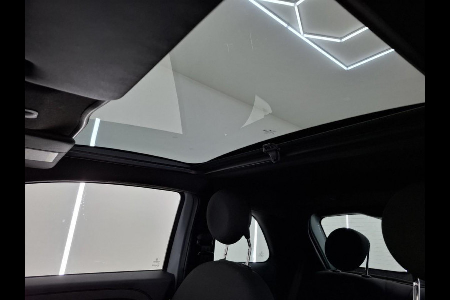 Fiat 500 1.0 Hybrid Dolcevita Panoramadak Navi Carplay Airco Cruise Control PDC Achter Lichtmetalen velgen