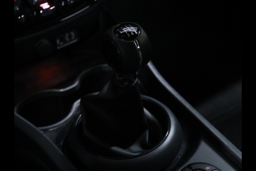 MINI Clubman 1.5 Cooper Salt Business [PDC ACHTER, CLIMATE CONTROL, CRUISE CONTROL, BLUETOOTH TELEFOON, NAVIGATIE, LICHTMETALEN VELGEN, NIEUWSTAAT]