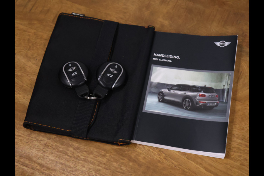 MINI Clubman 1.5 Cooper Salt Business [PDC ACHTER, CLIMATE CONTROL, CRUISE CONTROL, BLUETOOTH TELEFOON, NAVIGATIE, LICHTMETALEN VELGEN, NIEUWSTAAT]