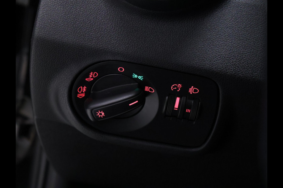 Audi A1 Sportback 1.0 TFSI Pro Line [CRUISE CONTROL, BLUETOOTH TELEFOON, AIRCONDITIONING, NAVIGATIE, LICHTMETALEN VELGEN, ELEKTRONISCHE RAMEN, ACHTERBANK 3-PERSOONS, NIEUWSTAAT]