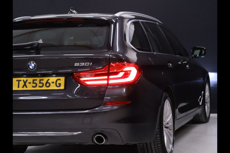 BMW 5 Serie Touring 530i High Executive Luxury Line [LUCHTVERING, SCHUIFKANTELDAK, MEMORY SEATS, HEAD-UP, ACTIVE PROTECTION, STUURVERWARMING, ACHTERUITRIJCAMERA, PDC V+A, STOELVERWARMING, BMW ADAPTIVE LED, CRUISE, CLIMATE, BLUETOOTH, NIEUWSTAA