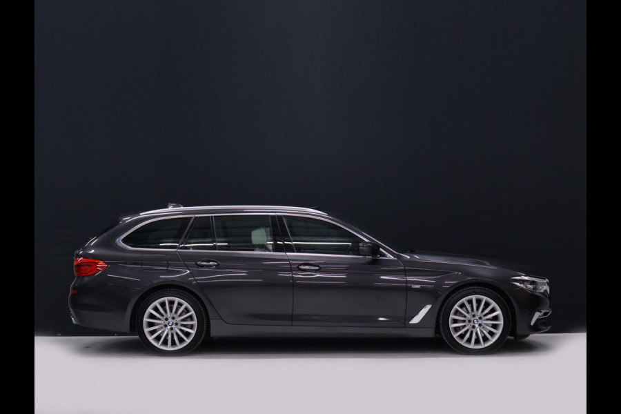 BMW 5 Serie Touring 530i High Executive Luxury Line [LUCHTVERING, SCHUIFKANTELDAK, MEMORY SEATS, HEAD-UP, ACTIVE PROTECTION, STUURVERWARMING, ACHTERUITRIJCAMERA, PDC V+A, STOELVERWARMING, BMW ADAPTIVE LED, CRUISE, CLIMATE, BLUETOOTH, NIEUWSTAA