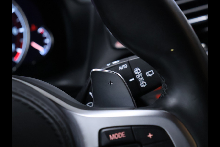 BMW X3 xDrive20i Executive Edition M sport [TREKHAAK AFNEEMBAAR, ACHTERUITRIJCAMERA, PDC V+A, STOELVERWARMING, CLIMATE CONTROL, CRUISE CONTROL, BLUETOOTH TELEFOON, ELEKTRISCHE ACHTERKLEP, NIEUWSTAAT]