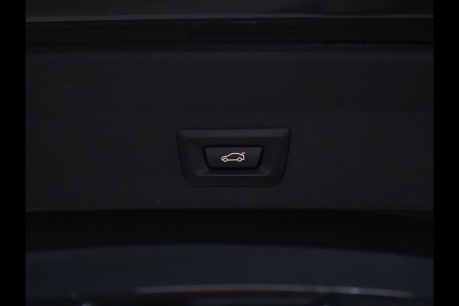 BMW X3 xDrive20i Executive Edition M sport [TREKHAAK AFNEEMBAAR, ACHTERUITRIJCAMERA, PDC V+A, STOELVERWARMING, CLIMATE CONTROL, CRUISE CONTROL, BLUETOOTH TELEFOON, ELEKTRISCHE ACHTERKLEP, NIEUWSTAAT]