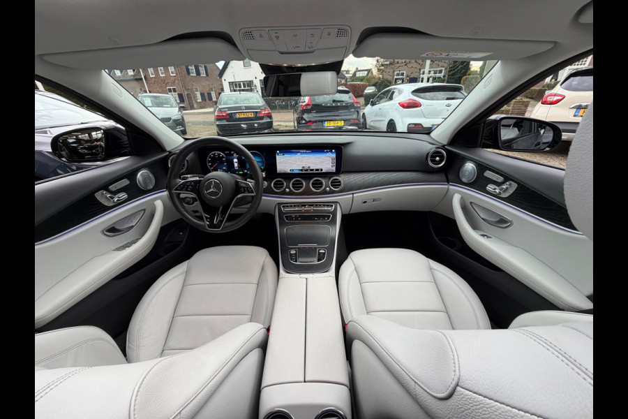 Mercedes-Benz E-Klasse 200 AMG PAKKET AUT PANO NAVI LM NAP!
