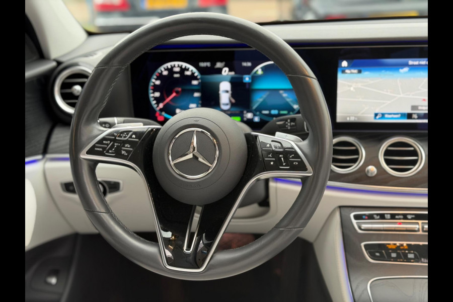 Mercedes-Benz E-Klasse 200 AMG PAKKET AUT PANO NAVI LM NAP!