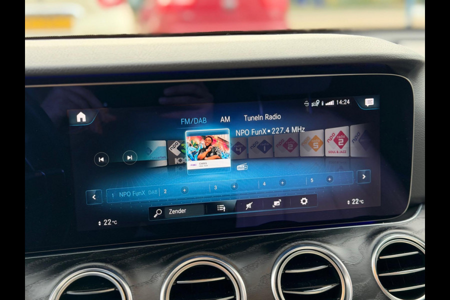 Mercedes-Benz E-Klasse 200 AMG PAKKET AUT PANO NAVI LM NAP!